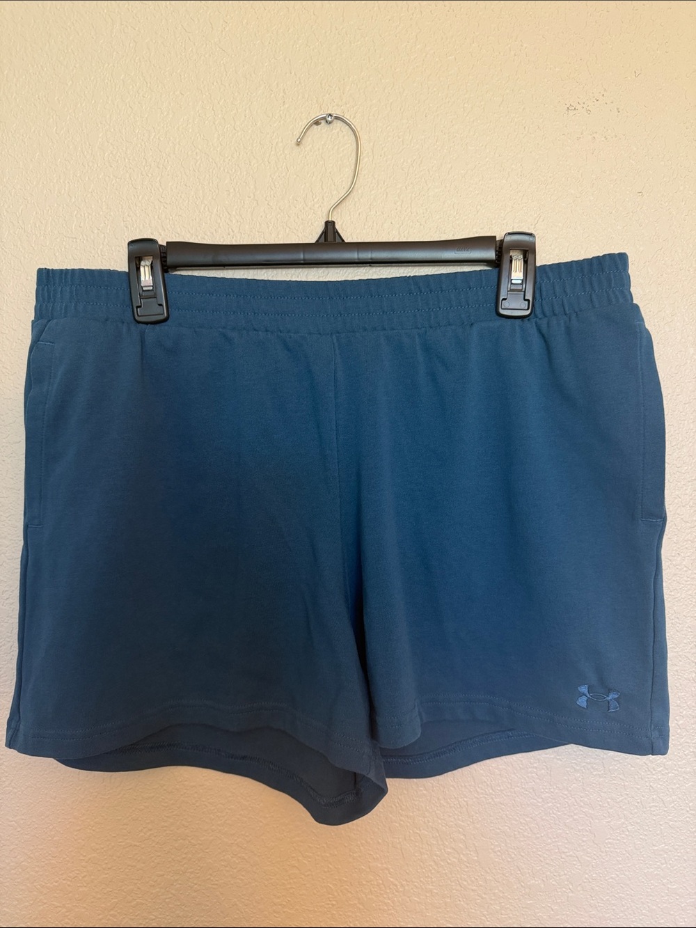 Under Armour Play Up Shorts Women's Athletic Shorts Blue Large